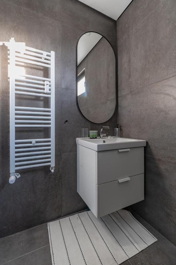 Industrial 2-Bdr Flat By The National Stadium Sofia Buitenkant foto