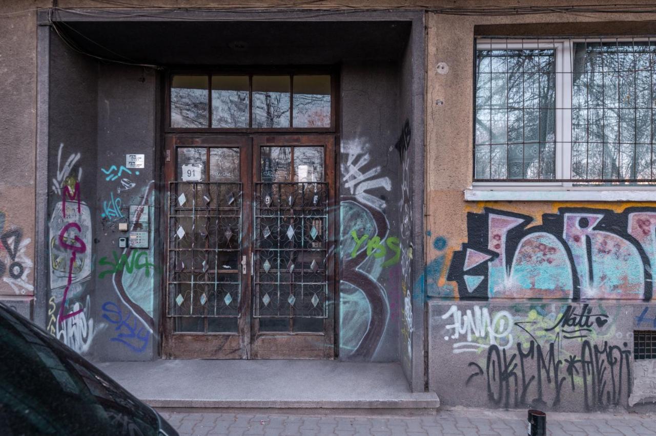 Industrial 2-Bdr Flat By The National Stadium Sofia Buitenkant foto